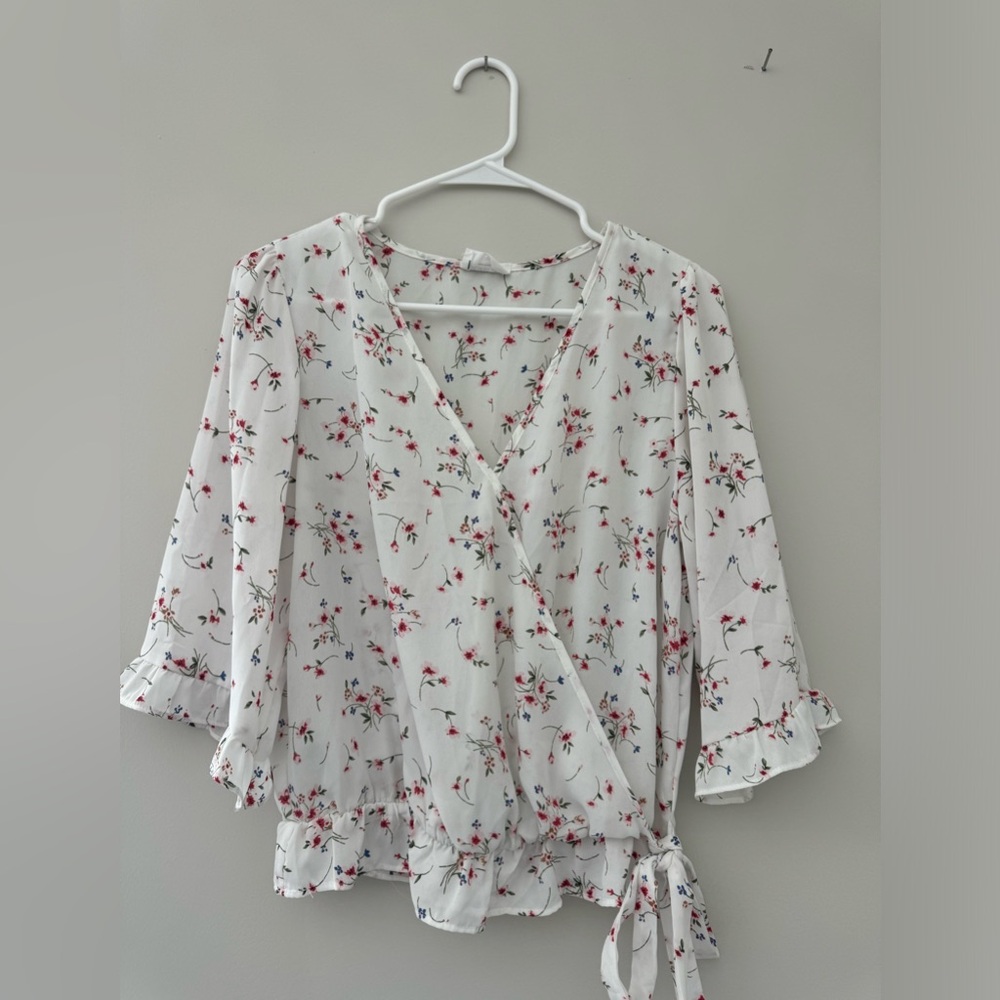 Floral Top - Picture 2 of 5
